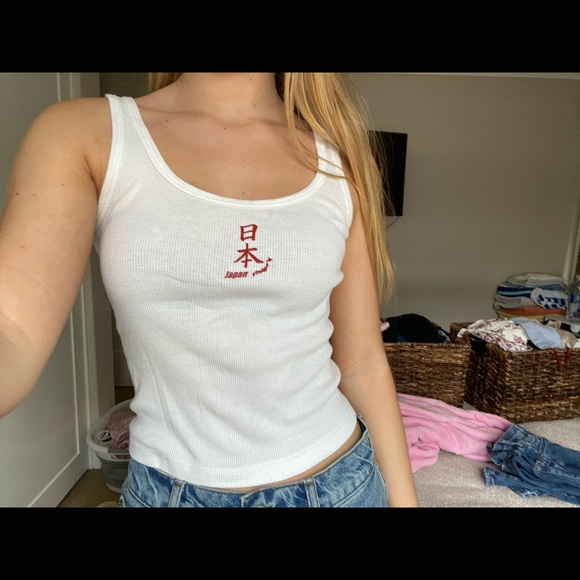 Brandy Melville Tops Brandy Melville White Japan Tank Poshmark Brandy Melville Tops Brandy Melville White Japan Tank Poshmark